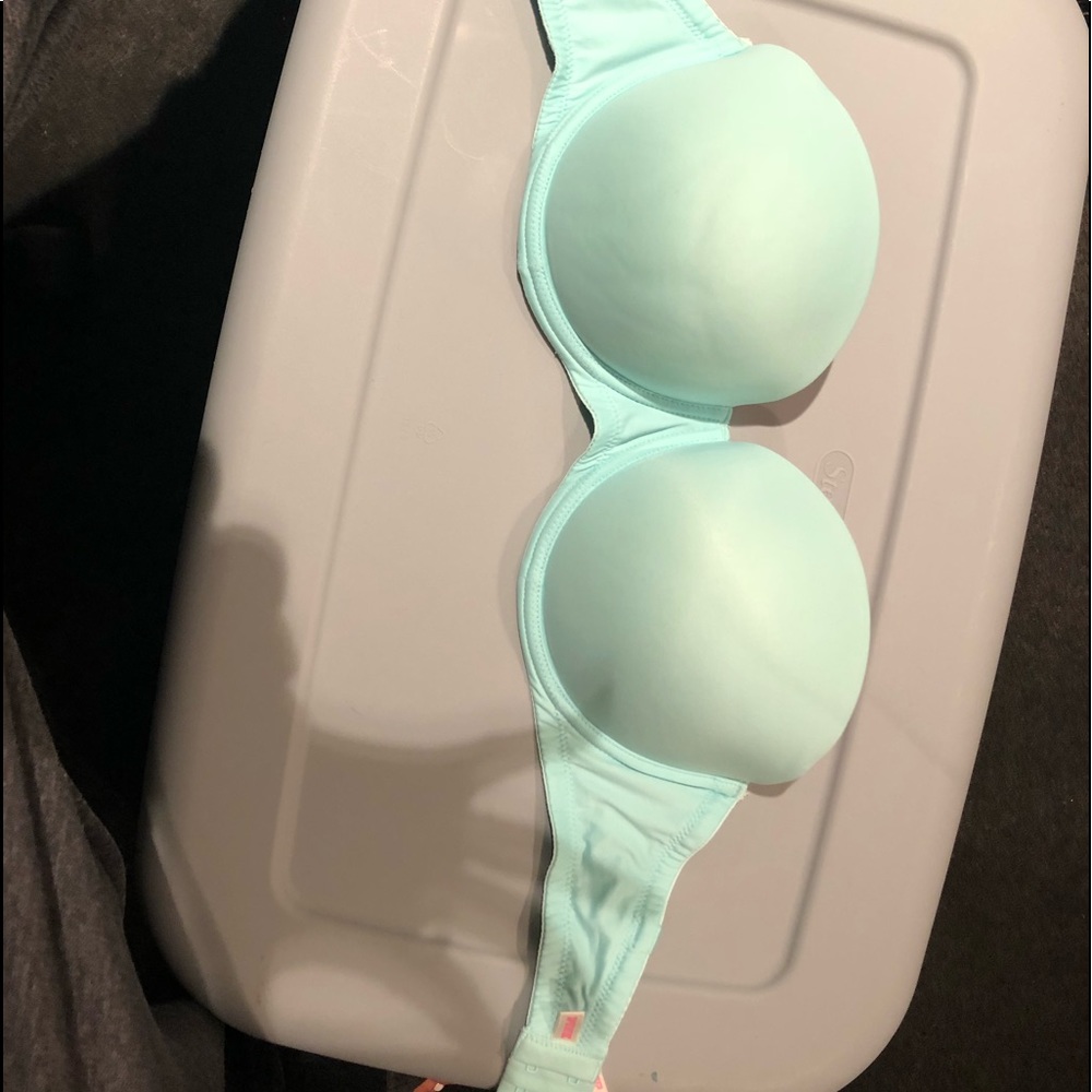 Strapless push-up bra